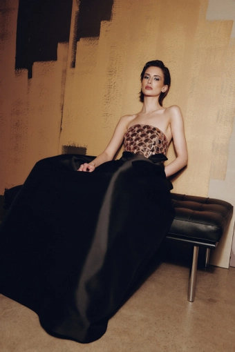 Audrey + Brooks Style #6932 #2 frontface vertical thumbnail