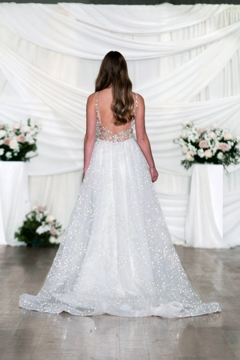 Elizabeth Lee Kimberly #6 backface vertical thumbnail