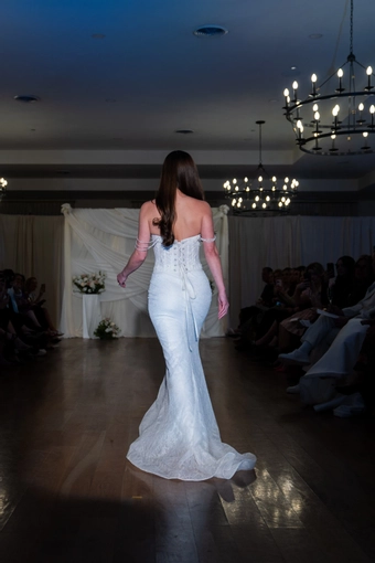 Elizabeth Lee Style #London #6 default backface vertical thumbnail