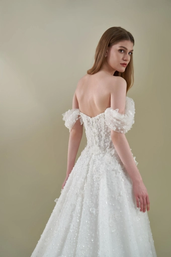 Teresa Atelier TA1041 #3 backface vertical cropped thumbnail