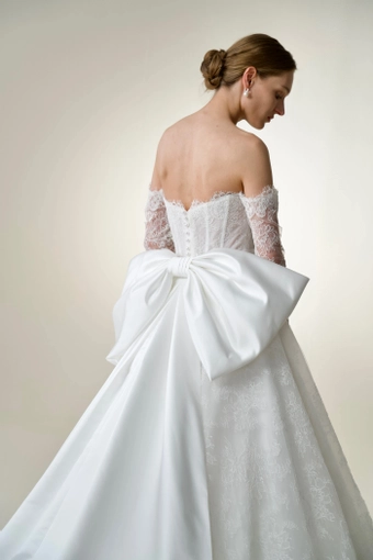 Teresa Atelier TA1058 #4 backface vertical cropped thumbnail