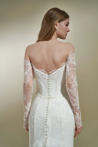 Teresa Atelier TA1068 #2 backface vertical cropped thumbnail