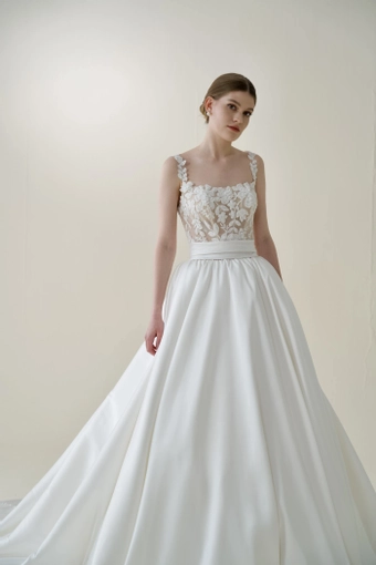 Teresa Atelier Style #TA1077 #5 frontface vertical cropped thumbnail