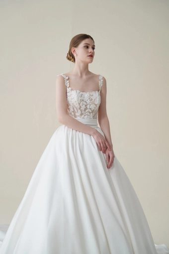 Teresa Atelier Style #TA1077 #4 frontface vertical cropped thumbnail