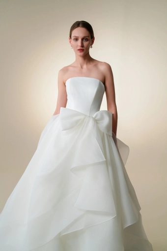 Teresa Atelier WP2442 #4 frontface vertical cropped thumbnail