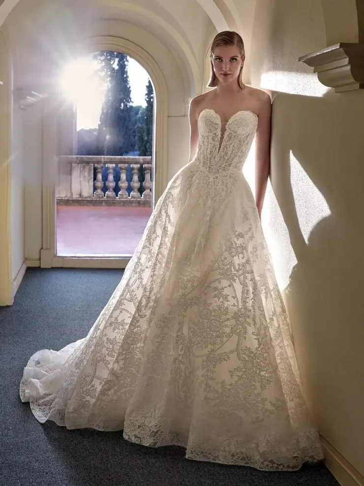 Pronovias Catmint Image