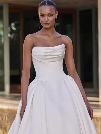 Pronovias Cillian #2 vertical thumbnail