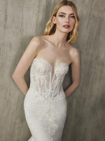 Pronovias Georgi #2 default vertical thumbnail