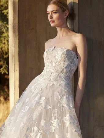 Pronovias Menta #2 vertical thumbnail
