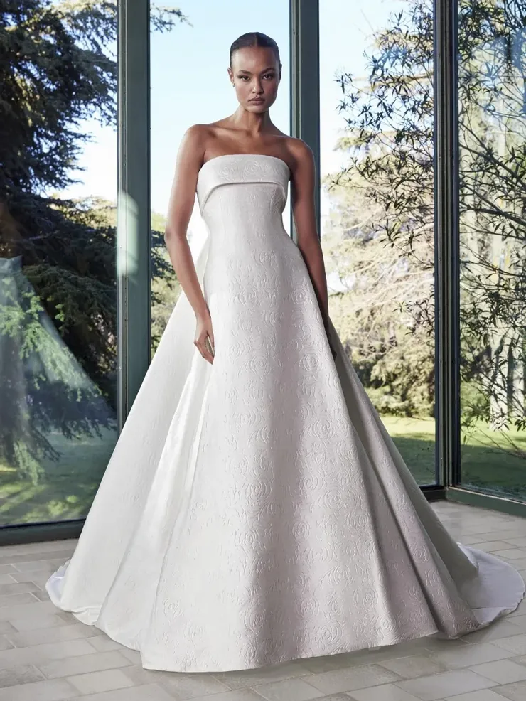 Pronovias Skies Image
