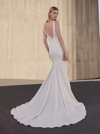 Pronovias Snowbeet #1 vertical thumbnail