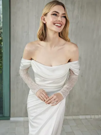 Pronovias Viviama #3 default vertical thumbnail