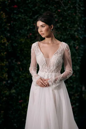 Wedding Societe #6 frontface vertical cropped thumbnail