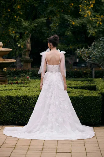 Wedding Societe #4 default backface vertical thumbnail