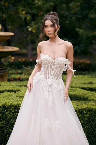 Wedding Societe #5 frontface vertical cropped thumbnail