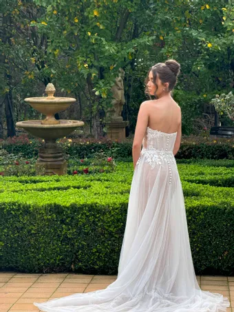 Wedding Societe #4 default backface vertical thumbnail