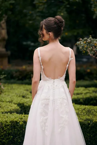 Wedding Societe #7 backface vertical cropped thumbnail