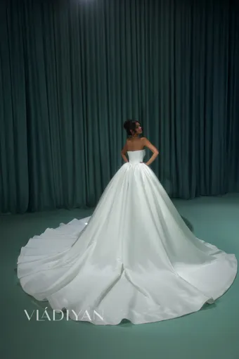 Vladiyan 2613 #1 default backface vertical thumbnail