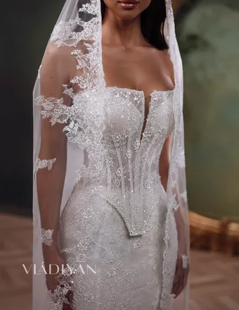 Vladiyan 2617 #4 frontface vertical cropped thumbnail