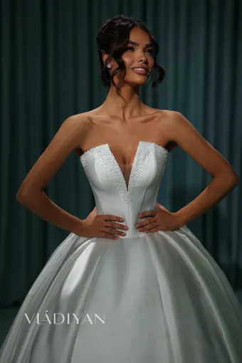 Vladiyan 2618 #3 vertical cropped thumbnail