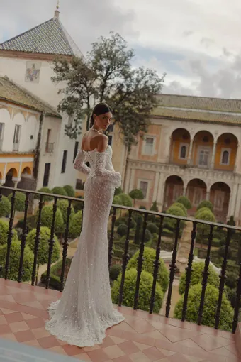 Berta Style #26-04 #2 default backface vertical thumbnail