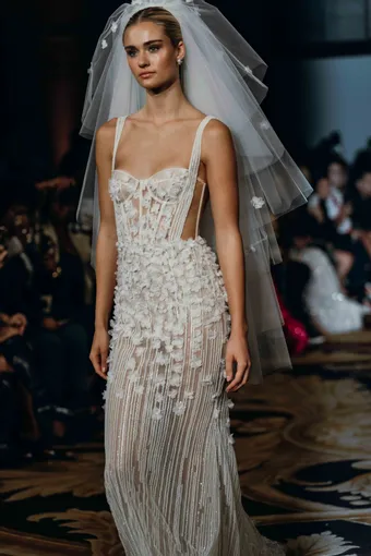 Berta - Privée Style #25-P104 #1 frontface vertical thumbnail