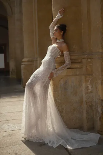 Berta - Privée Style #26-P04 #1 frontface vertical thumbnail