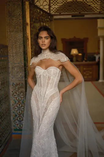 Berta - Privée Style #26-P06 #3 frontface vertical cropped thumbnail