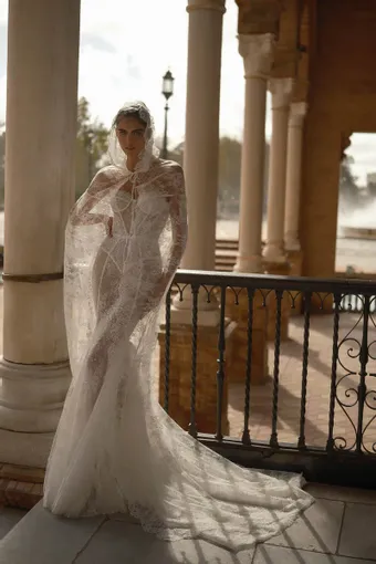 Berta - Privée Style #26-P07 #1 frontface vertical thumbnail