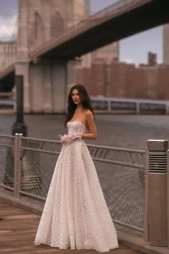 MUSE by Berta Style #25-34 #0 default frontface vertical thumbnail