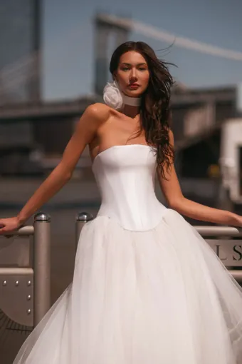 MUSE by Berta Style #25-40 #3 frontface vertical cropped thumbnail