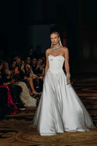 MUSE by Berta Style #25-135 #1 frontface vertical thumbnail