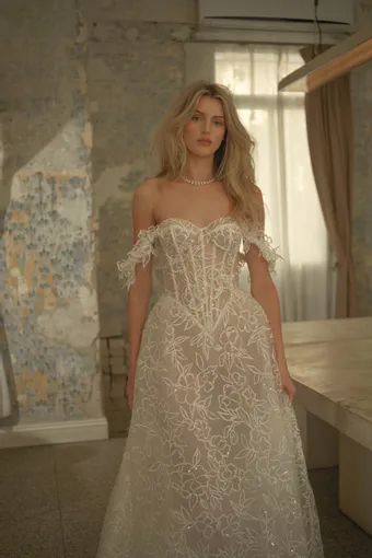 Berta - Muse Style #26-35 #2 frontface vertical cropped thumbnail