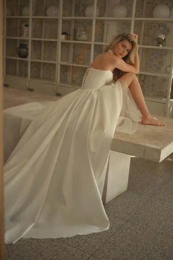 Berta - Muse Style #26-39 #2 backface vertical thumbnail