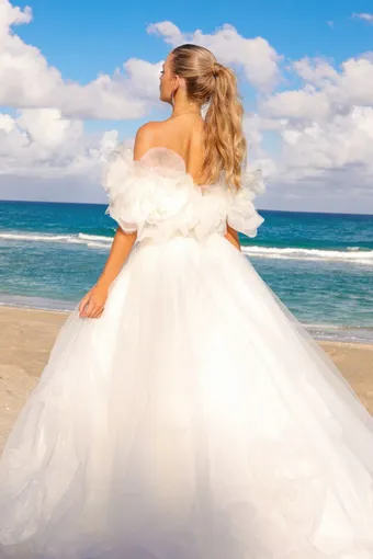 SU079 #3 backface vertical thumbnail