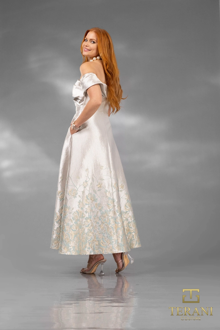 Terani Style #252C5508 #1 default backface vertical picture