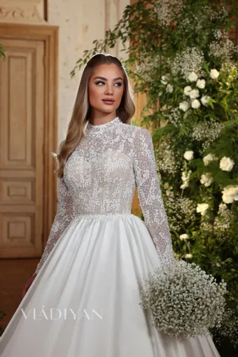 Vladiyan 2524 #2 frontface vertical cropped thumbnail