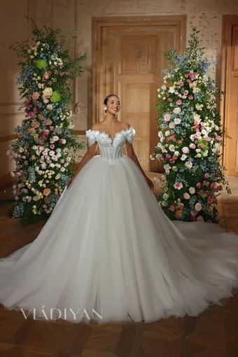 Vladiyan 2525 #0 default frontface vertical thumbnail