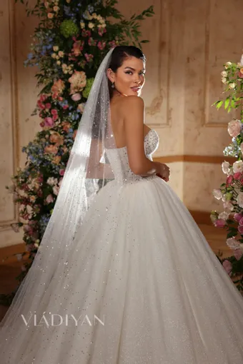 Vladiyan 2526 #3 backface vertical cropped thumbnail