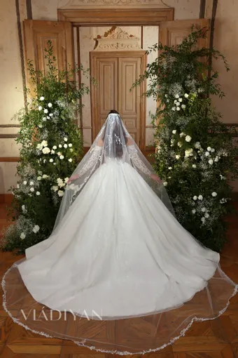 Vladiyan 2527 #3 default backface vertical thumbnail