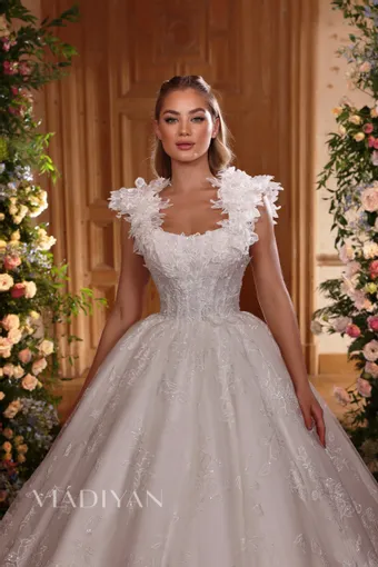 Vladiyan 2532 #2 backface vertical cropped thumbnail