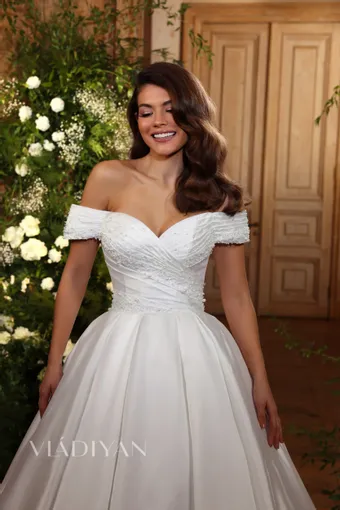 Vladiyan 2534 #3 frontface vertical cropped thumbnail