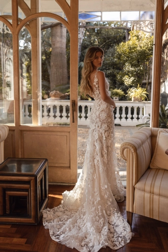 Tina Valerdi Style #Charlene #3 default backface vertical thumbnail