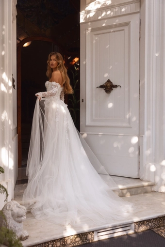 Tina Valerdi Style #Francoise #2 default backface vertical thumbnail