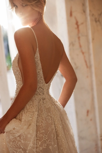 Tina Valerdi Style #Lya #6 default backface vertical cropped thumbnail