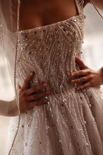 Tina Valerdi Style #Marion #4 frontface vertical cropped thumbnail