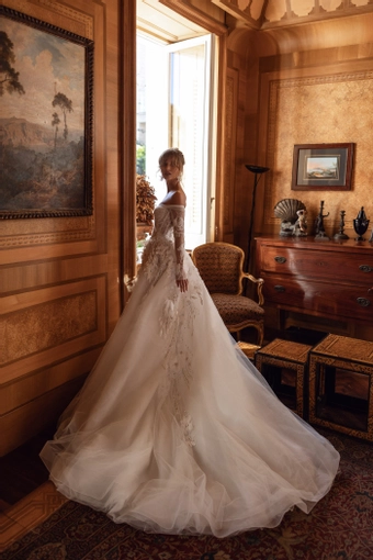 Tina Valerdi Style #Odette #2 default backface vertical thumbnail