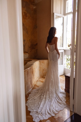 Tina Valerdi Style #Rebecca #1 default backface vertical thumbnail