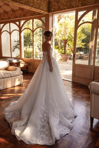 Tina Valerdi Style #Renee #1 default backface vertical thumbnail