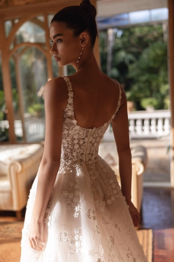 Tina Valerdi Style #Sephora #6 backface vertical cropped thumbnail